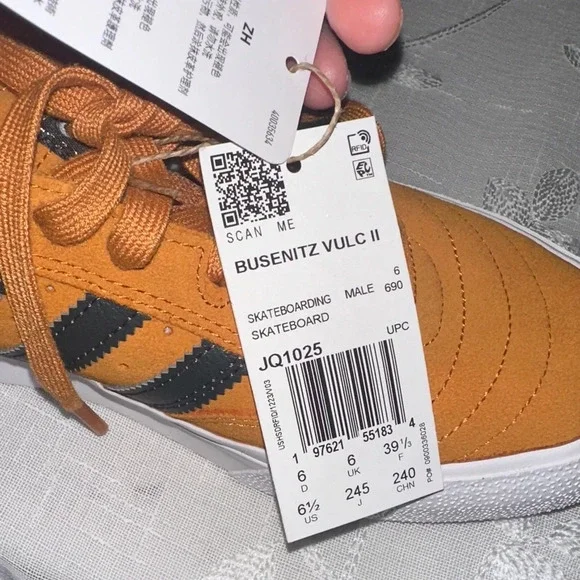 Adidas Orange and Black Skateboarding Shoes - Picture 3 of 8